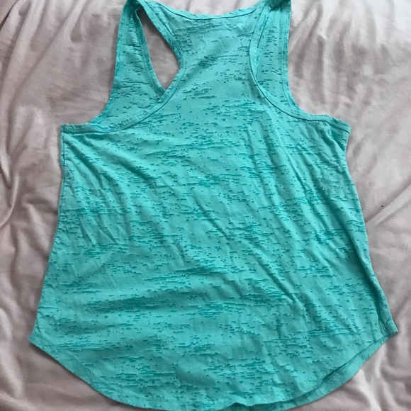 Tank top bundle - Picture 3 of 9